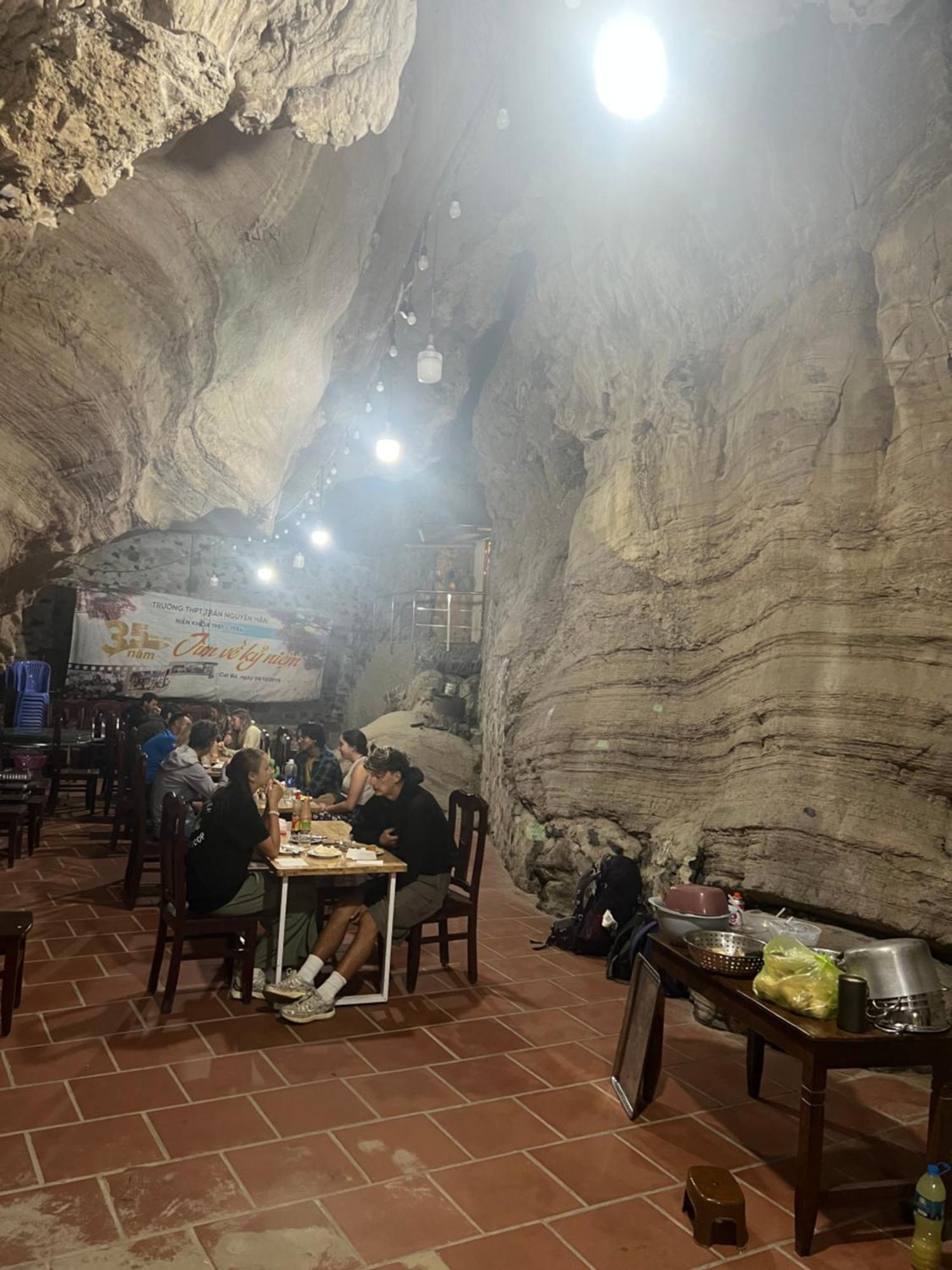 Victor Charlie Hostel Dong Khe Sau 외부 사진