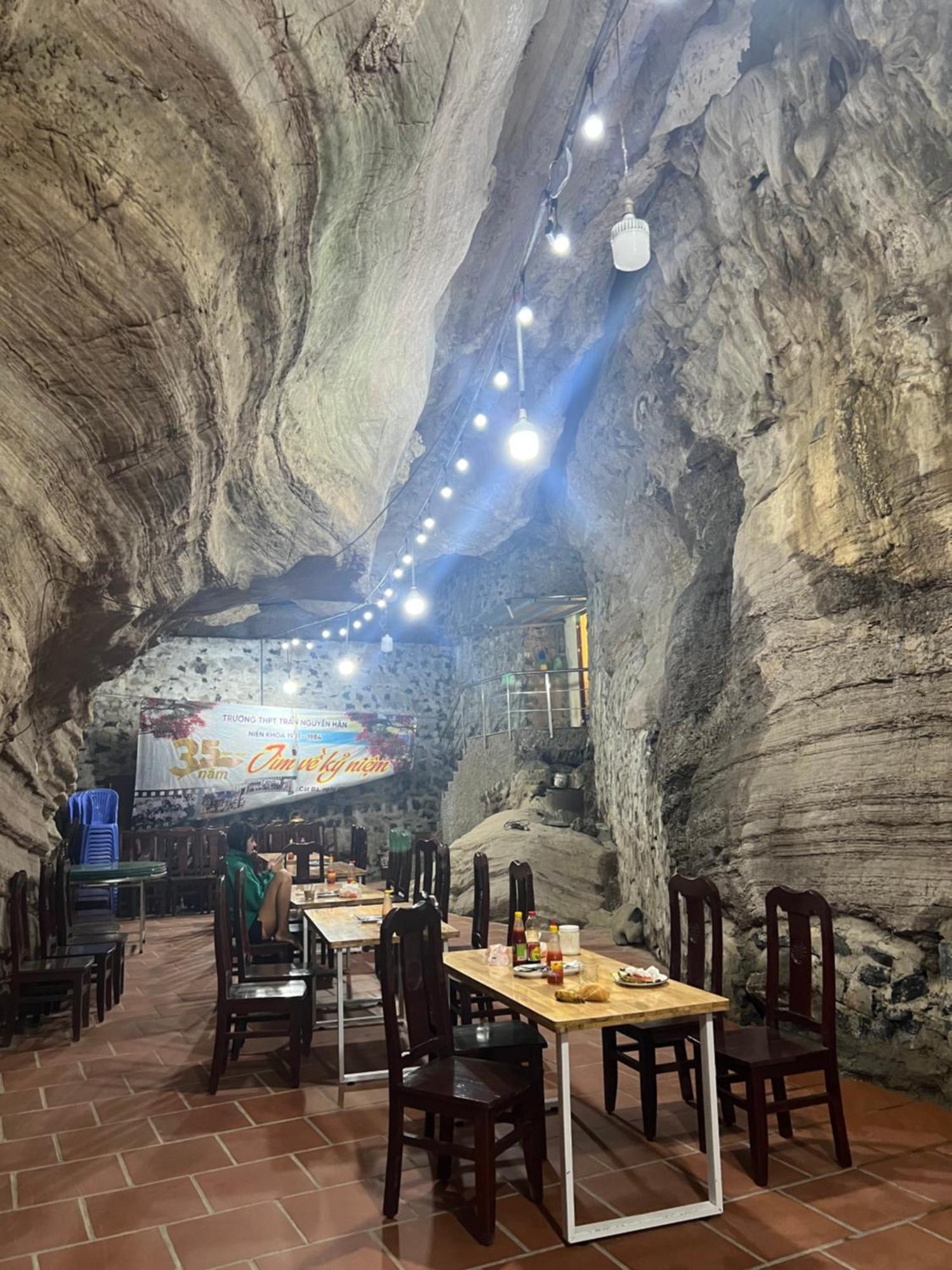 Victor Charlie Hostel Dong Khe Sau 외부 사진